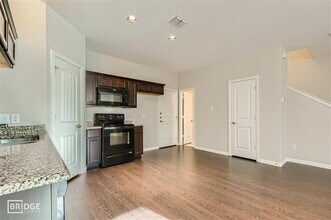 1308 Lakecrest Ln in Lewisville, TX - Building Photo - Building Photo