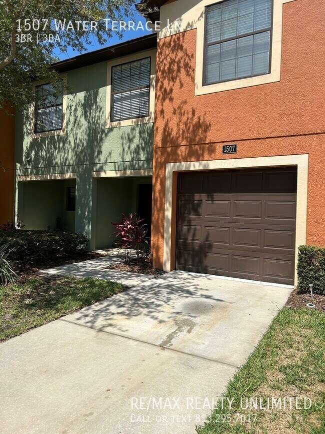 property at 1507 Water Terrace Ln