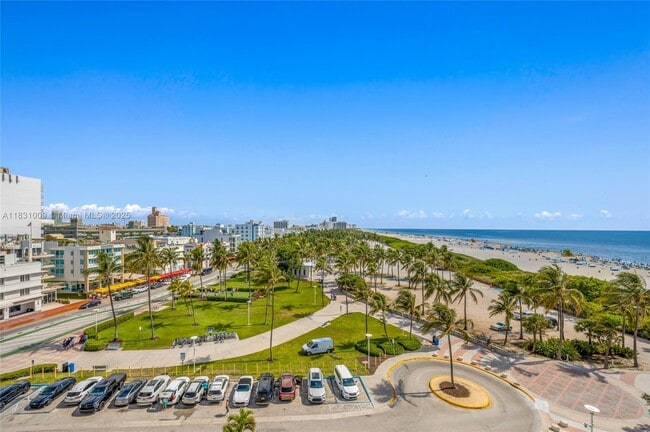 465 Ocean Dr in Miami Beach, FL - Building Photo - Building Photo