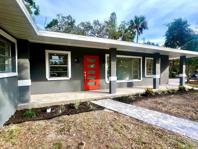 property at 2406 Cocoanut Ave