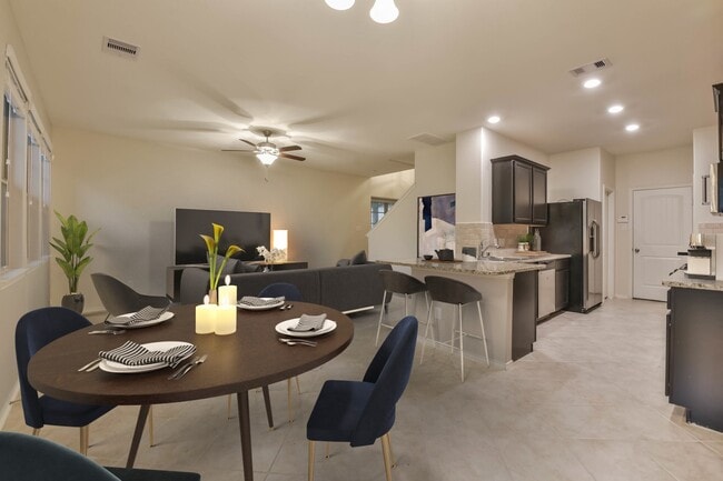 16131 Beachside Pl in Crosby, TX - Building Photo - Building Photo