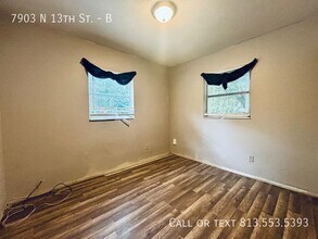 7903 N 13th St in Tampa, FL - Foto de edificio - Building Photo