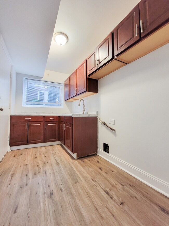 6721 N Hermitage Ave-Unit -2A in Chicago, IL - Building Photo - Building Photo