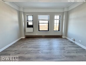 2124 N Lincoln Park W, Unit 2 in Chicago, IL - Foto de edificio - Building Photo
