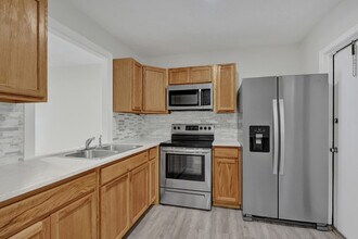 4200 NW 3rd Ct in Plantation, FL - Building Photo - Building Photo