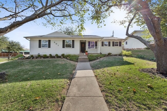 501 Rogers Way in Rockwall, TX - Building Photo - Building Photo