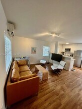 6511 Santona St in Coral Gables, FL - Building Photo - Building Photo