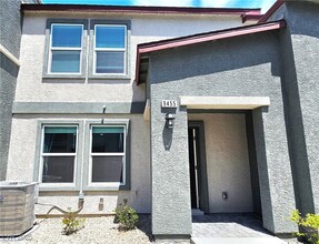 9455 Calm Strm Ave in Las Vegas, NV - Building Photo - Building Photo