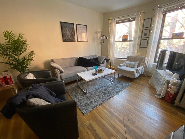 property at 32 Symphony Rd