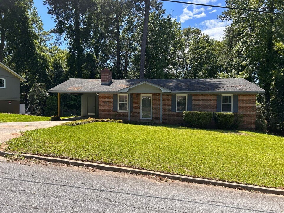 4380 Azalea Dr in Macon, GA - Building Photo