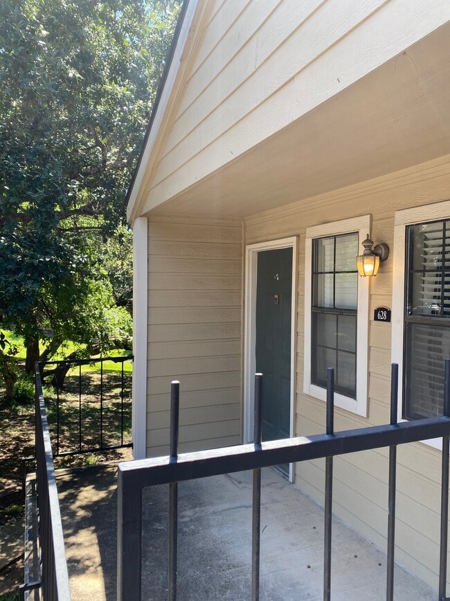 property at 11610 Vance Jackson Rd