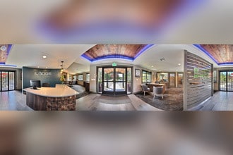Lodge at Madrona Ridge in Tacoma, WA - Foto de edificio - Building Photo