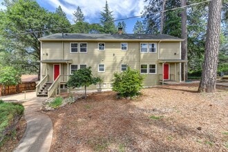 40 Sunrise Ave in Colfax, CA - Building Photo - Building Photo