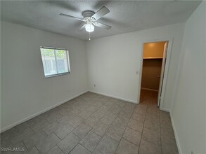 5829 Casablanca Ct in Ft. Myers, FL - Building Photo - Building Photo