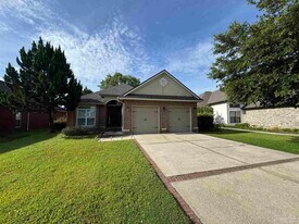 5402 New Abbey Ln in Milton, FL - Building Photo