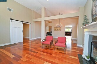 800 Beaver Creek Ct in San Ramon, CA - Building Photo - Building Photo