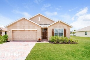 710 SW 12th St, Unit 01-3C in Cape Coral, FL - Building Photo