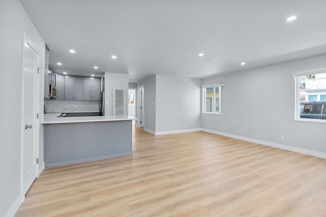 1305-1321 Laurel St in Napa, CA - Building Photo - Building Photo