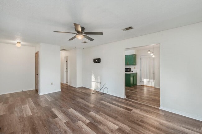 5793 New York St in Baker, FL - Building Photo - Building Photo