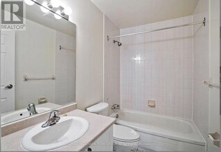 131 Edgehill Dr in Barrie, ON - Building Photo - Building Photo