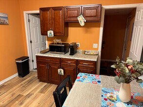 923 Davis St in Elmira, NY - Building Photo - Building Photo