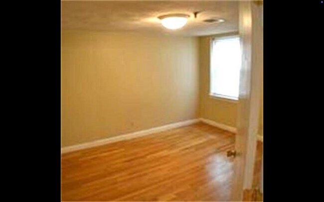 1415 Commonwealth Ave, Unit #103 in Boston, MA - Building Photo - Building Photo