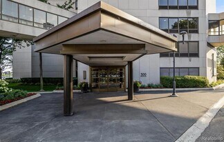 1001 W Jefferson Ave in Detroit, MI - Building Photo