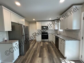 4704 Benton Ave in Gastonia, NC - Building Photo - Building Photo