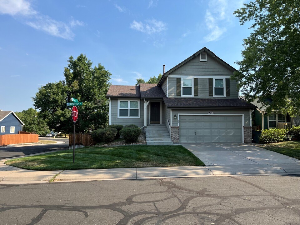 9688 Harris Cir in Thornton, CO - Building Photo