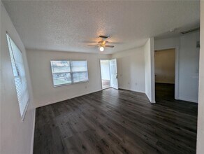 3916 25th St W in Bradenton, FL - Building Photo - Building Photo