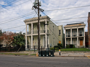 1839 Carondelet St in New Orleans, LA - Foto de edificio - Building Photo