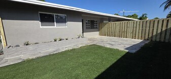1849 Sherman St in Hollywood, FL - Building Photo