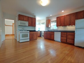 76 Wenham St, Unit 1 in Boston, MA - Building Photo - Building Photo