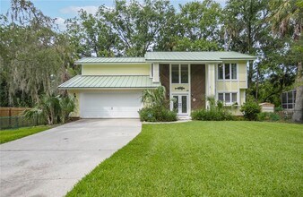 28 River Trail Dr in Inglis, FL - Building Photo - Building Photo