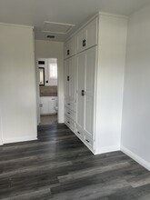 5205 Corona Ave, Unit 5205 in Maywood, CA - Foto de edificio - Building Photo