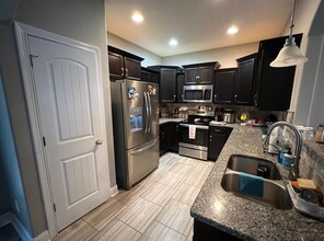 1003 Barnhill Dr in Clarksville, TN - Building Photo - Building Photo