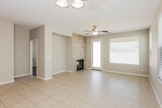 3430 W Darien Way in Phoenix, AZ - Building Photo - Building Photo
