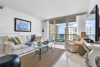5700 Collins Ave in Miami Beach, FL - Building Photo - Building Photo