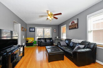 5622 N Kenneth Ave in Chicago, IL - Building Photo - Building Photo