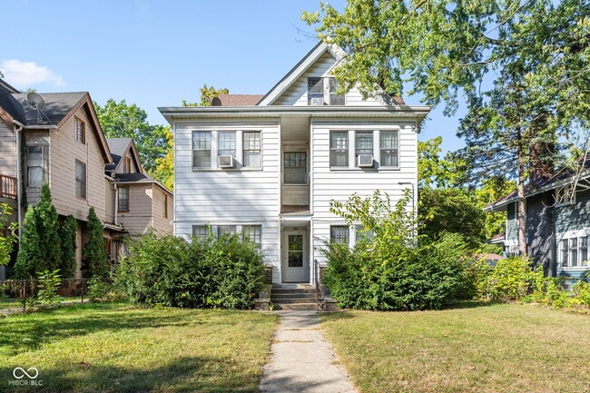 property at 784 Woodruff Place Middle Dr