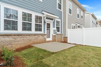 3331 Glenn Hope Wy in Matthews, NC - Building Photo - Building Photo