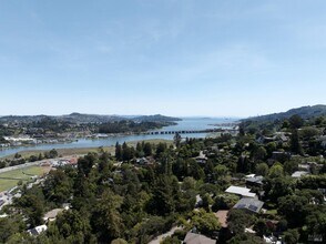 2 Carolyn Ln in Mill Valley, CA - Building Photo - Building Photo