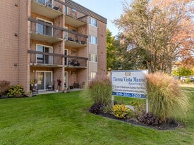 Tierra Vista Manor in Chatham, ON - Building Photo