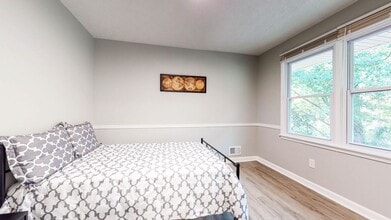 1671 Canberra Dr in Stone Mountain, GA - Building Photo - Building Photo