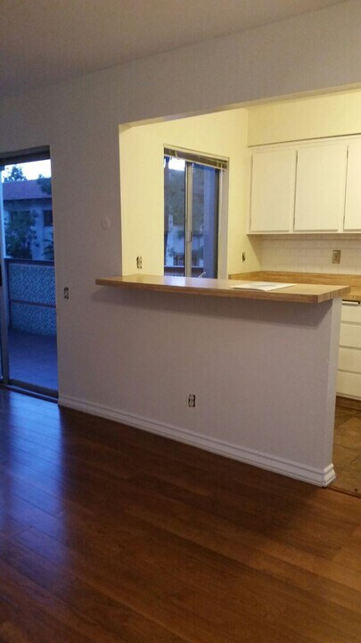 1395 Caminito Gabaldon, Unit D in San Diego, CA - Building Photo