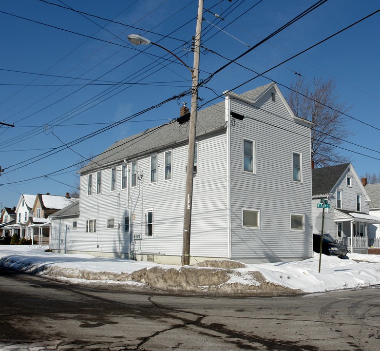 1958 Long Ave in Lorain, OH - Building Photo