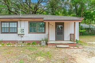 610 32nd St in Niceville, FL - Building Photo - Building Photo