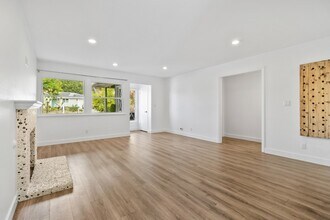 135 N Barnwell St in Oceanside, CA - Building Photo - Building Photo