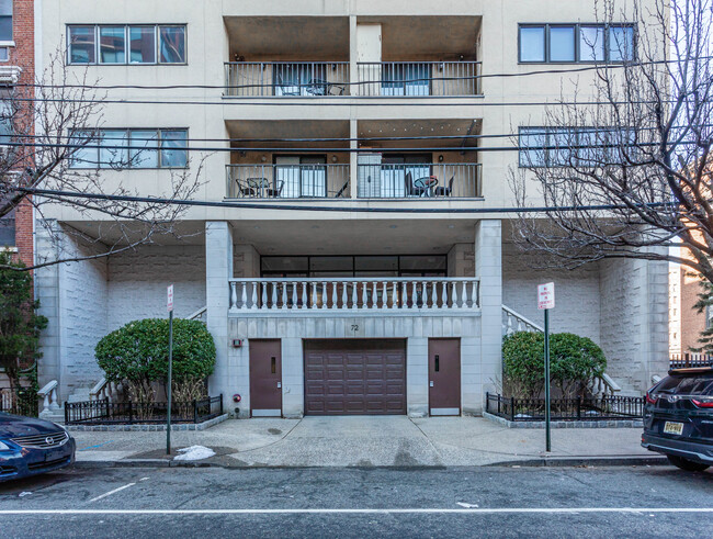 72 Park Ave in Hoboken, NJ - Foto de edificio - Building Photo