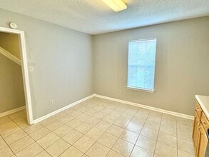 1090 Whitten Rd in Memphis, TN - Foto de edificio - Building Photo